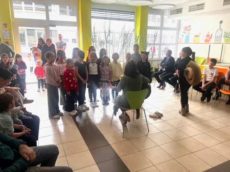 Občina obdarovala novorojenčke s sadikami sadnega drevesa 3